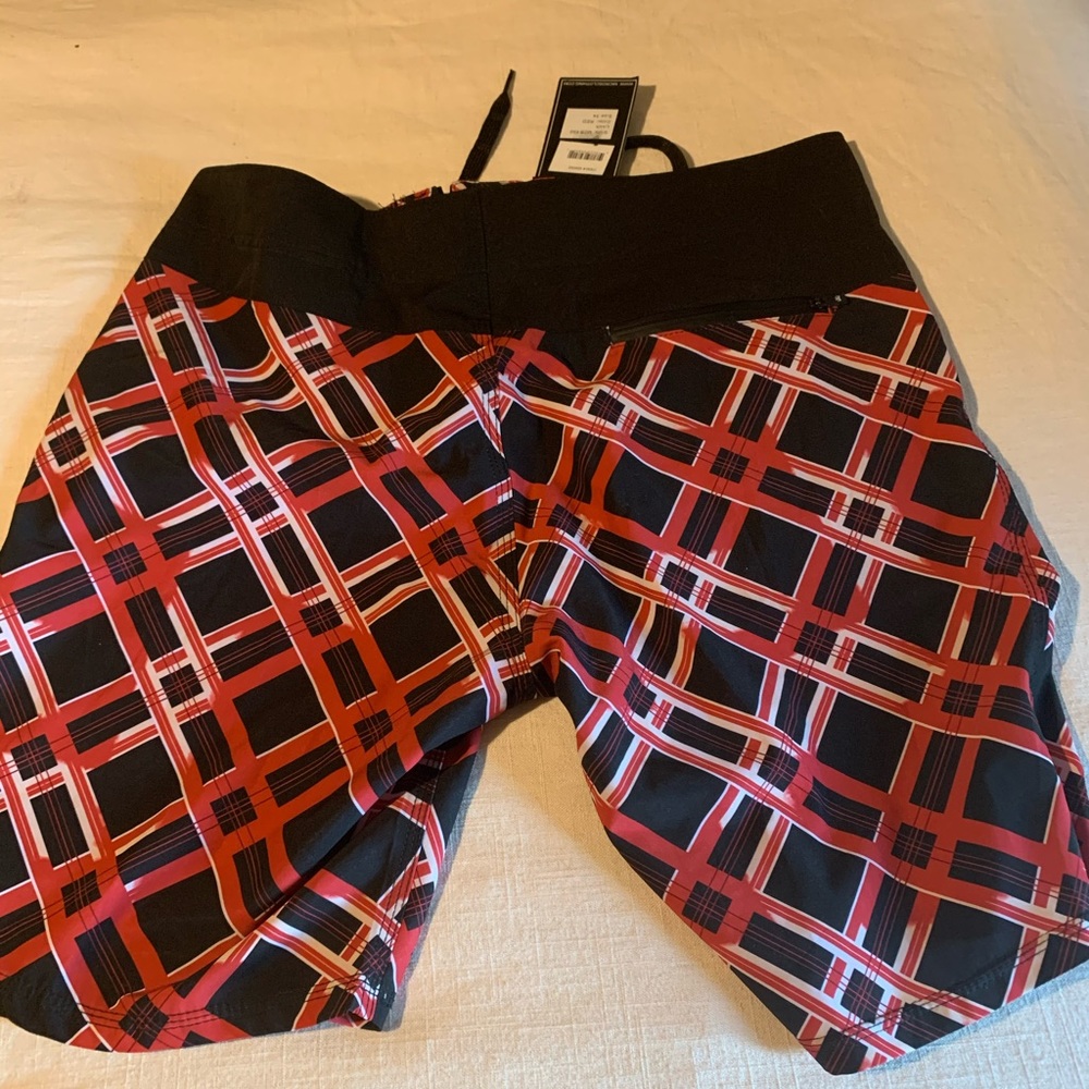 Micros men’s 34 board shorts swim trunk red